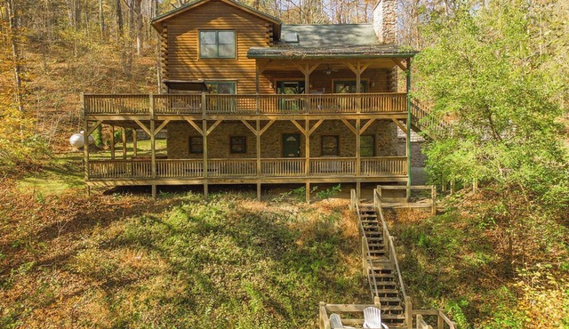 Chief Nemacolin's Lodge - Secluded Stony Creek Log Cabin - Romantic & Spacious