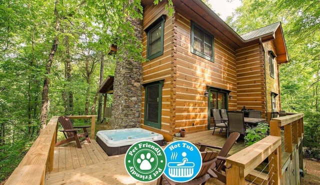 Chilhowee Cabin | Ocoee Hot Tub Cabin Sleeps 10