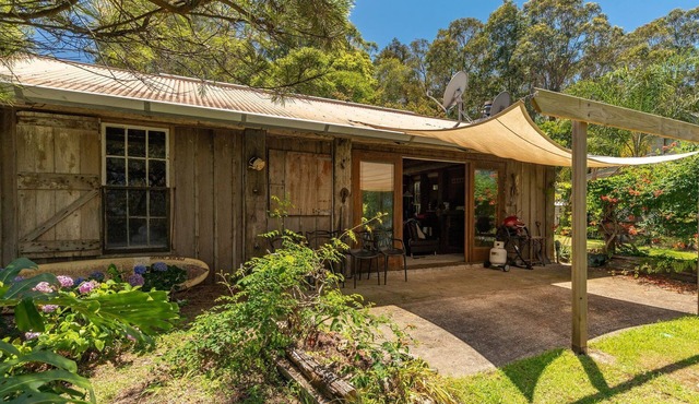 Chill Out on the shores of the beautiful Myall Lake