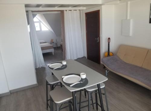 CHILL SPOT avec vue sur lagon - with a lagoon view SXM