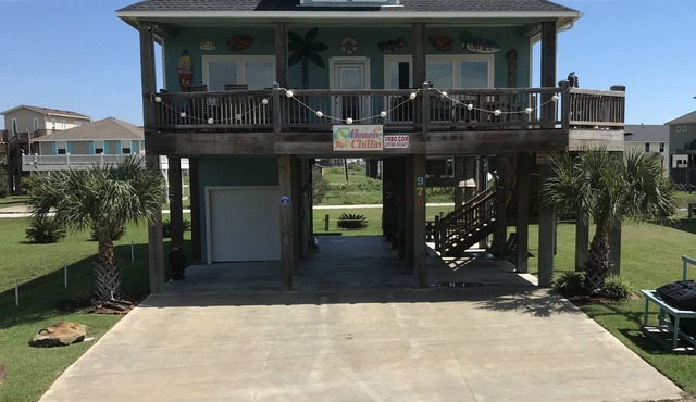 Chillin Beach at Crystal Beach, 976 Stingaree