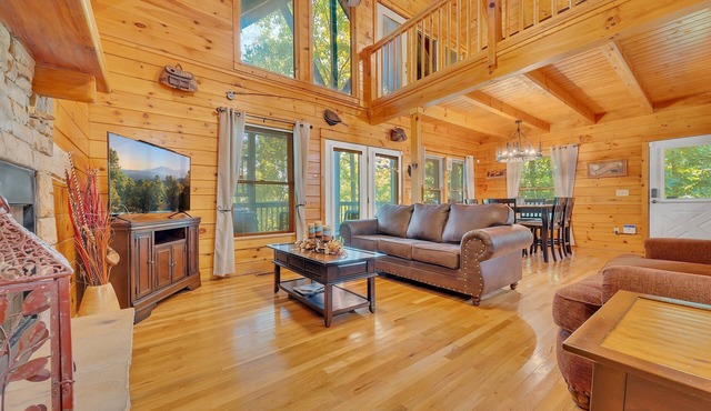 Chillin N Grillin 2 Bedroom Cabin