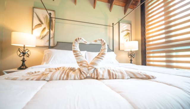 Chimney Hill - 06) Master Suite