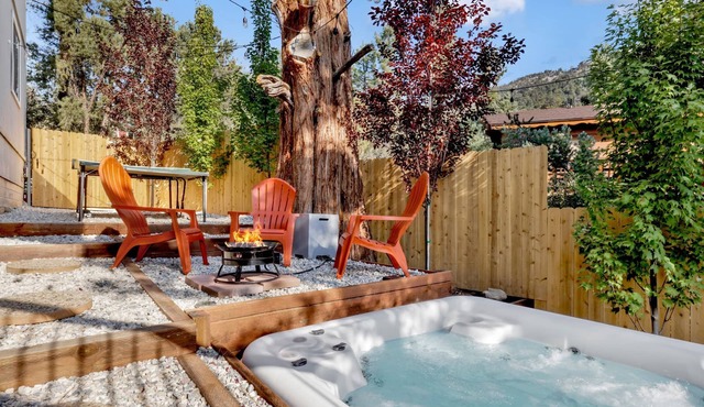 Chimney Peak Big Bear Chalet w/Hot Tub + Games