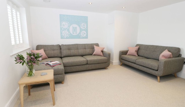 CHINE COTTAGE, with a garden in Sandsend