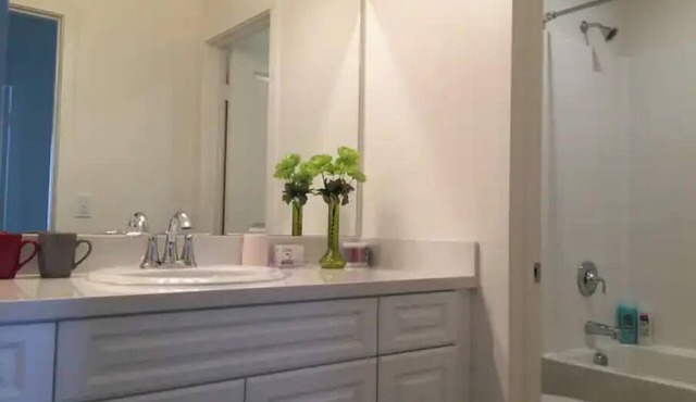 Chino Beautiful 4 Bedroom Home-奇诺新高端4房3衛别墅整租