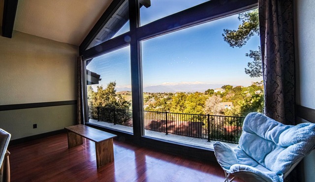 Chino Hills Sanctuary Views & Sauna/Vacation house/3B2.5Ba/