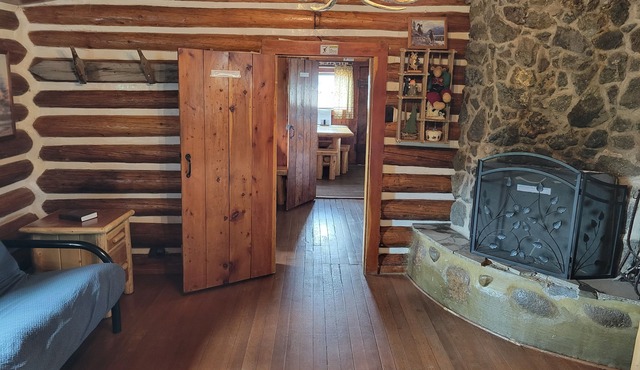 Chinook Cabins & RV Park