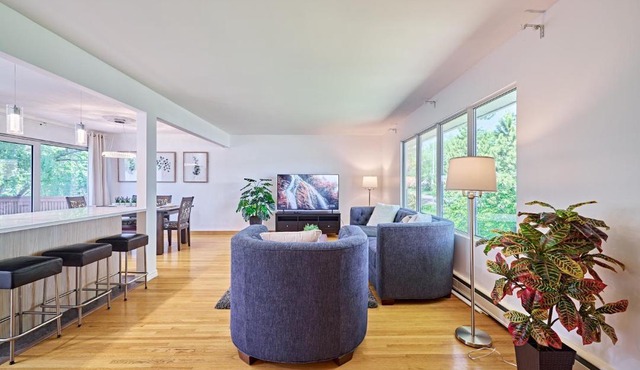 Chinook Executive Entire House