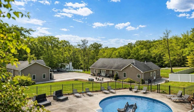 Chip's Pocono Escape | Pool w/Slide | Hot Tub