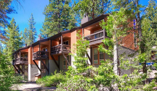 Chipmunk Chalet by Lake Tahoe Accommodations