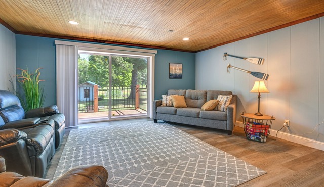 Chippewa Falls Retreat on Lake Wissota w/2 Decks!