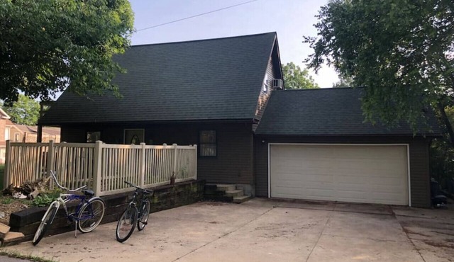 Chippewa Lake Retreat! Hot Tub!