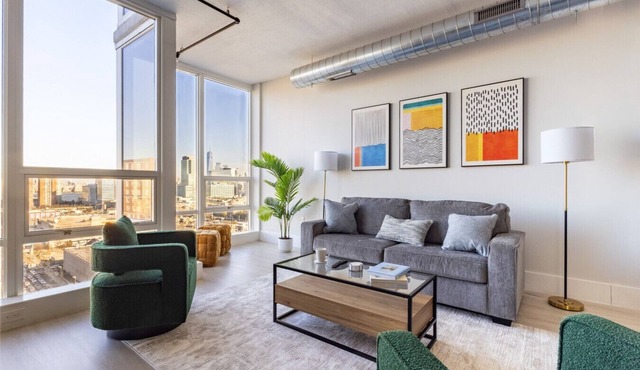 Chique Loft 10 Min from NYC with Gym, Pool, Sauna