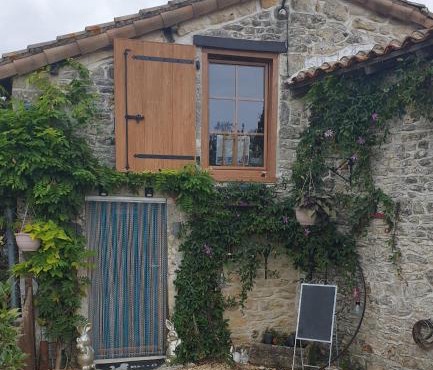Chocolate Box Cottage