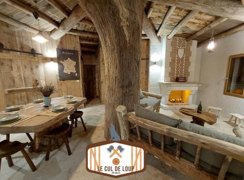 Choisissez votre hébergement, l'insolite Cul de Loup ou la traditionnelle Bédinière à 5 minutes de Chambord