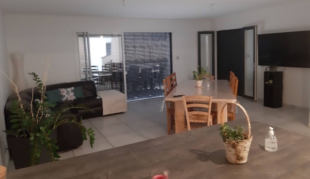 CHORGES New villa in the heart of the village