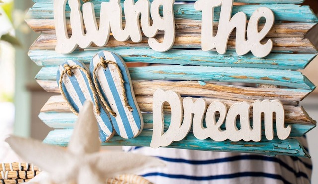 Chris's Shack at Maloneys Beach is the perfect getaway for your family.