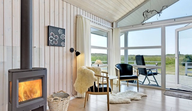 "Chrisse" - 550m from the sea by Interhome