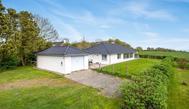 "Christan" - 350m from the sea by Interhome