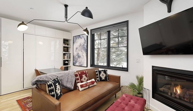 Christiana Lodge 102A | Studio in Aspen with Hot Tub access