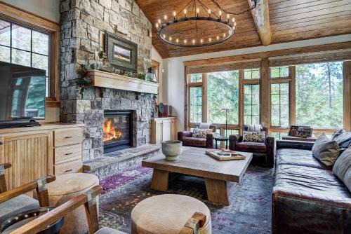 Christie Heights Lodge, Luxury Living on Peak 8