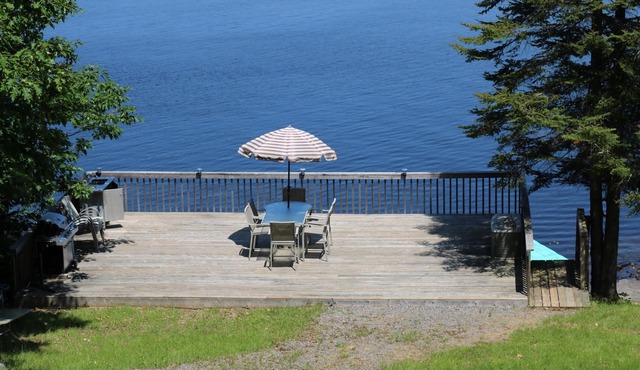 CHRISTMAS AT THE COTTAGE!