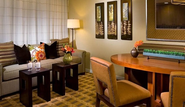 Christmas Welk San Diego California 1 bedroom (inquire about 2bdrm lockoff)