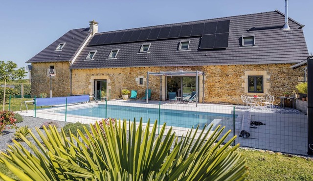 Christopha, holiday house with private pool