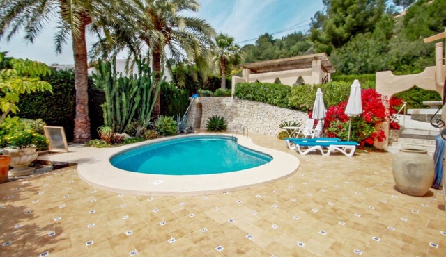 Chrisuli - well furnished villa with panoramic views in Moraira