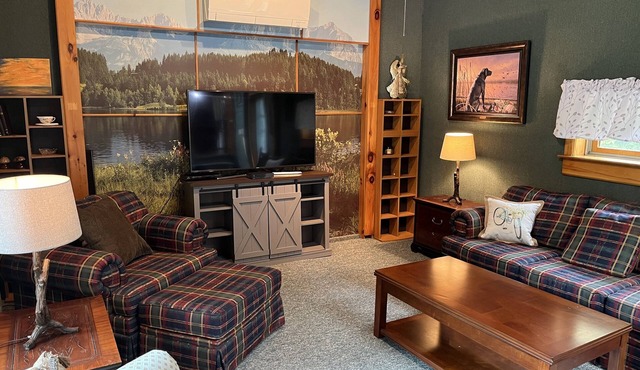 Chucle Homestead - Charming 3 bdrm, 2 bath ranch home