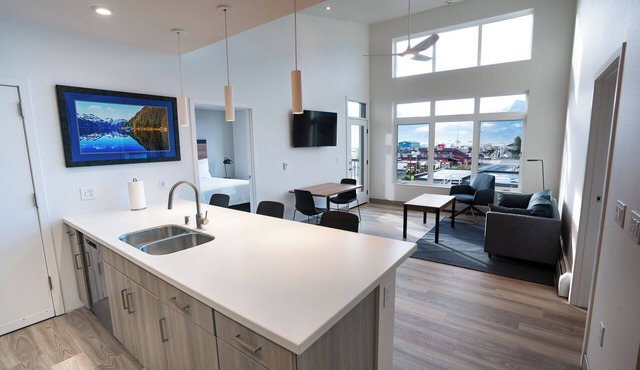 Chugach Naswik Suites
