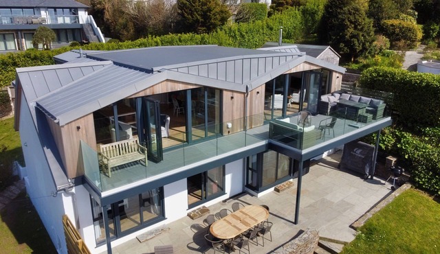 Chupra - sleeps 8 guests in 4 bedrooms