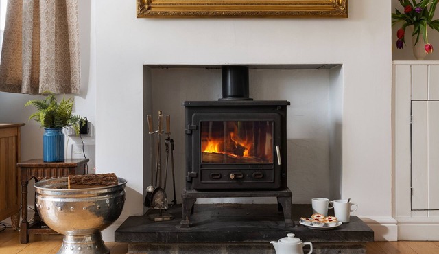 Church Bay Sleeps 8 sea Views dog Friendly Garden log Fire 5 Minutes From Beach