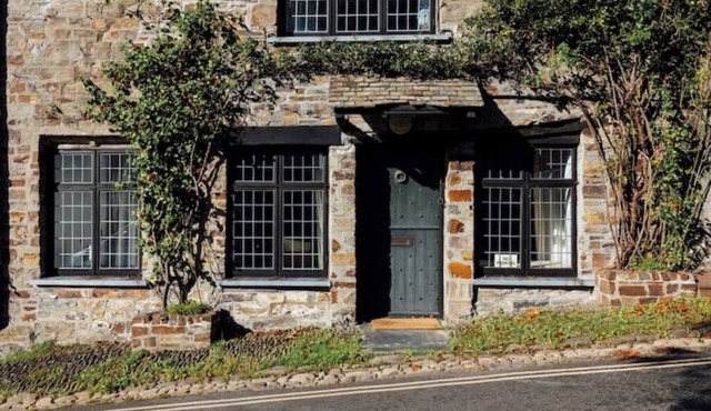 Church Cottage Stratton x6 per wk