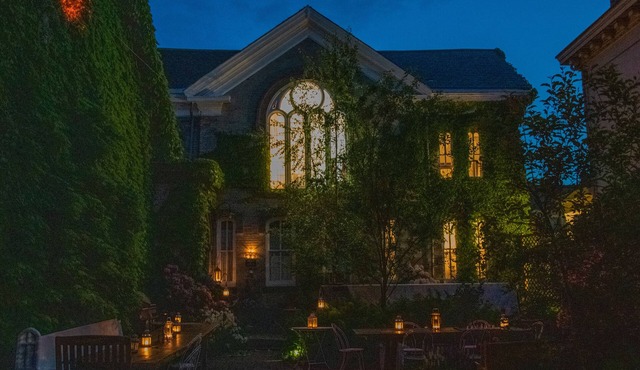 Church Des Artistes Guest House