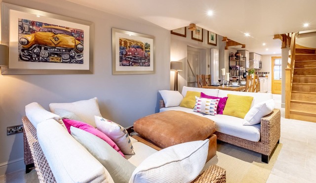 Church Farm Lodge - sleeps 4 guests in 2 bedrooms