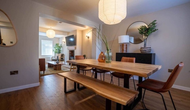 Church Road Retreats - Driftwood