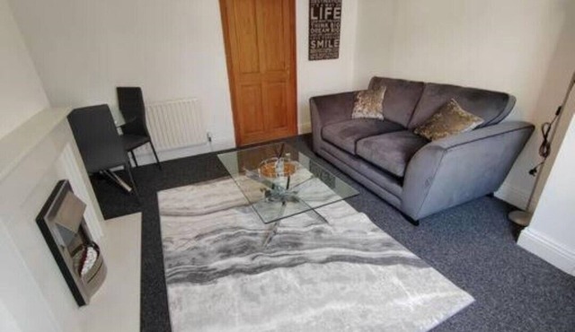 Church View house,2bed,brighouse central locationn