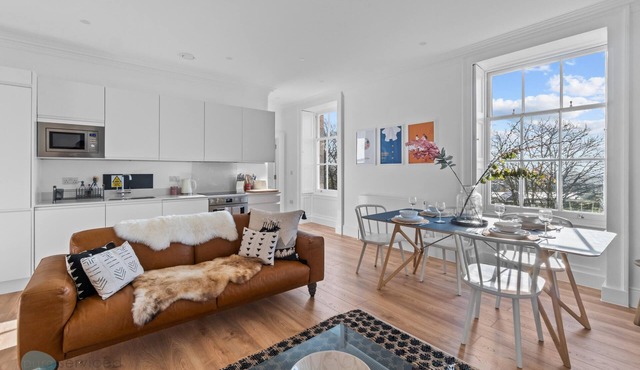 Churchill's Residence By Pureserviced