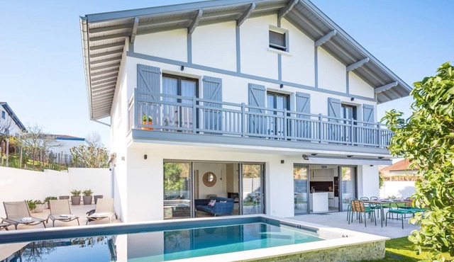 CIBOURE PROCHE GOLF NIVELLE, VILLA 8 Couchages - PISCINE