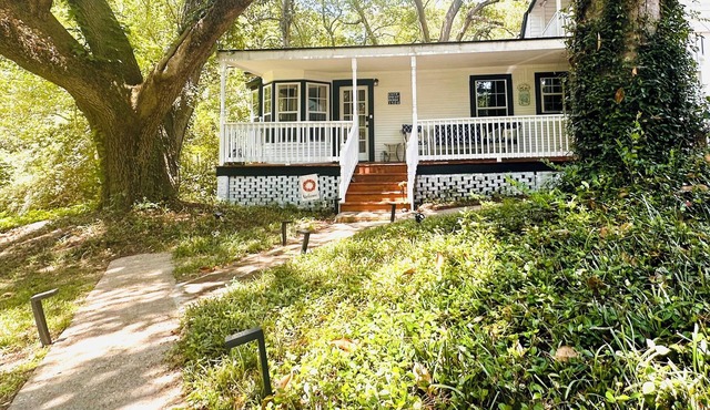 Cici's Guest House Top rated stay in Laurel