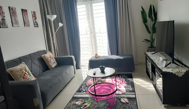 Cikta Homestay at Southville City Savanna Suite