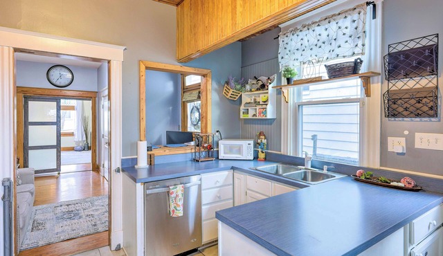 Cincinnati Home w/Deck & Private Hot Tub!