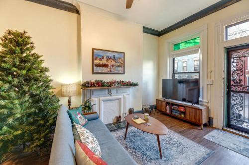 Cincinnati Retreat with Patio and Grill!