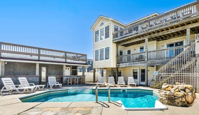 Cinco Palmas | Oceanfront | Dog Friendly, Private Pool, Hot Tub | Nags Head