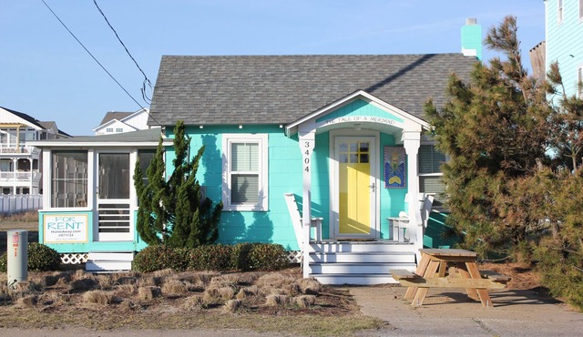 Circa 1953 beach cottage.this is 'old school' beach at it's best!