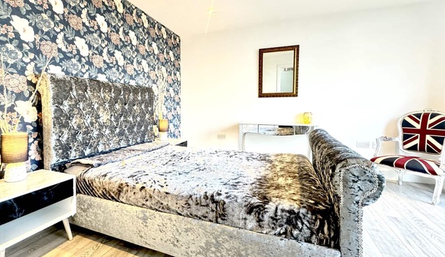 Cité 4beds roof terrace penthouse