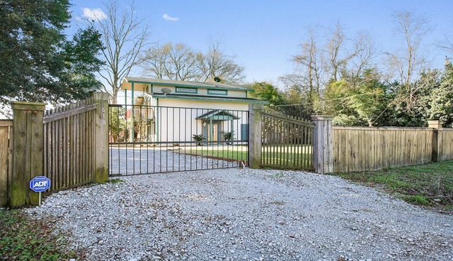 Citified country and Close to Grand Coteau