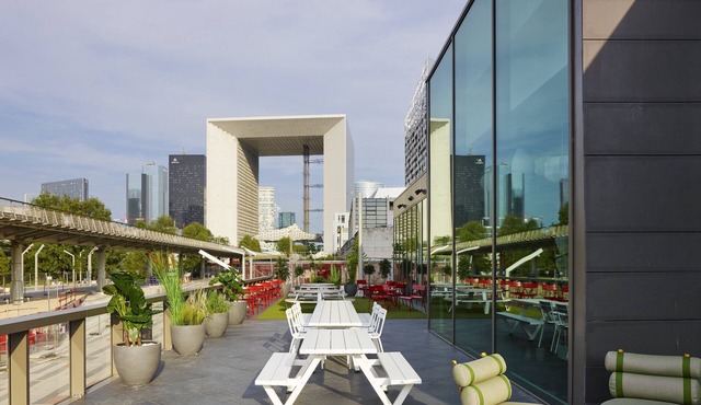 citizenM Paris la Défense